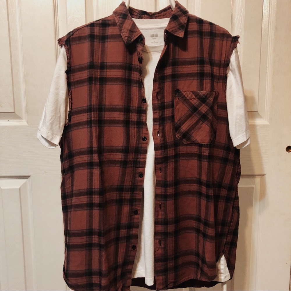 H&M distressed flannel with cut off sleeves